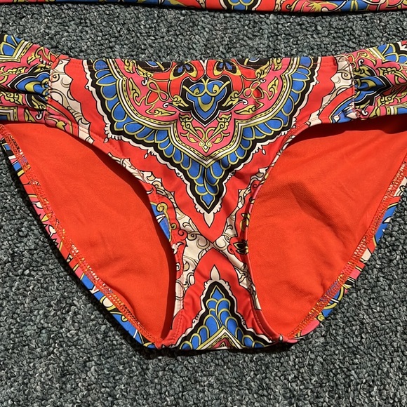 LUCKY BRAND vacation paisley red print bikini swim travel underwire medium m - Picture 2 of 7